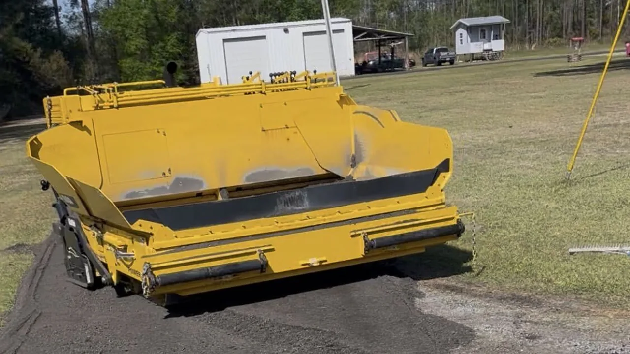 Asphalt paving contractor in Alma, GA