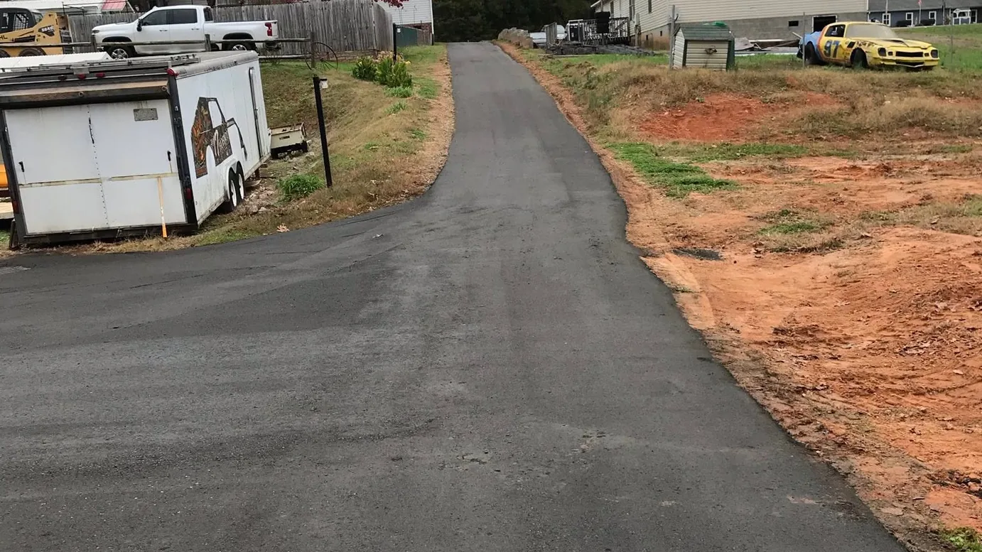 Asphalt paving contractor in Baxley, GA